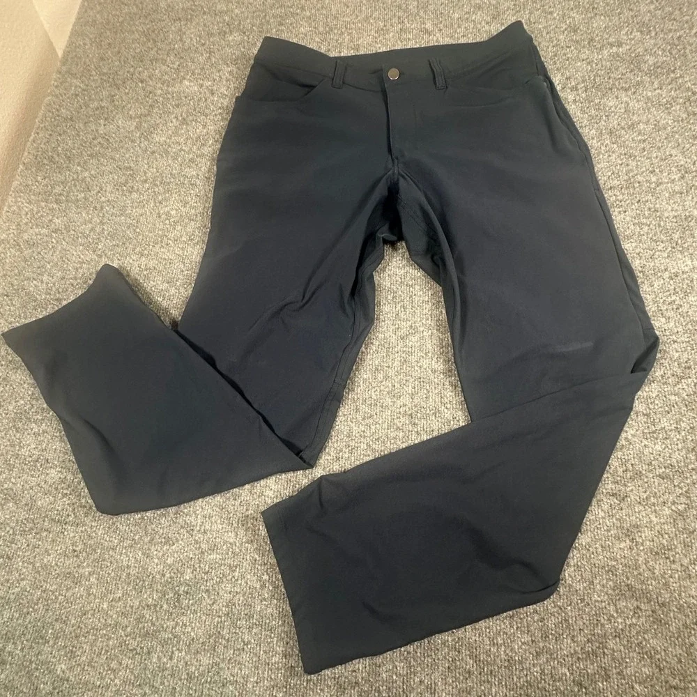 Lululemon Men's Blue Pants 32x30 Performance Athletic Work Travel Tech Trousers